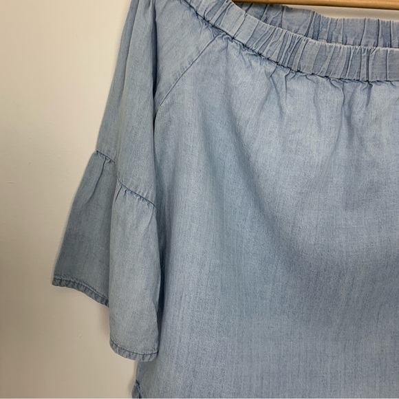 Guess Off the Shoulder Chambray Blouse - Picture 2 of 6